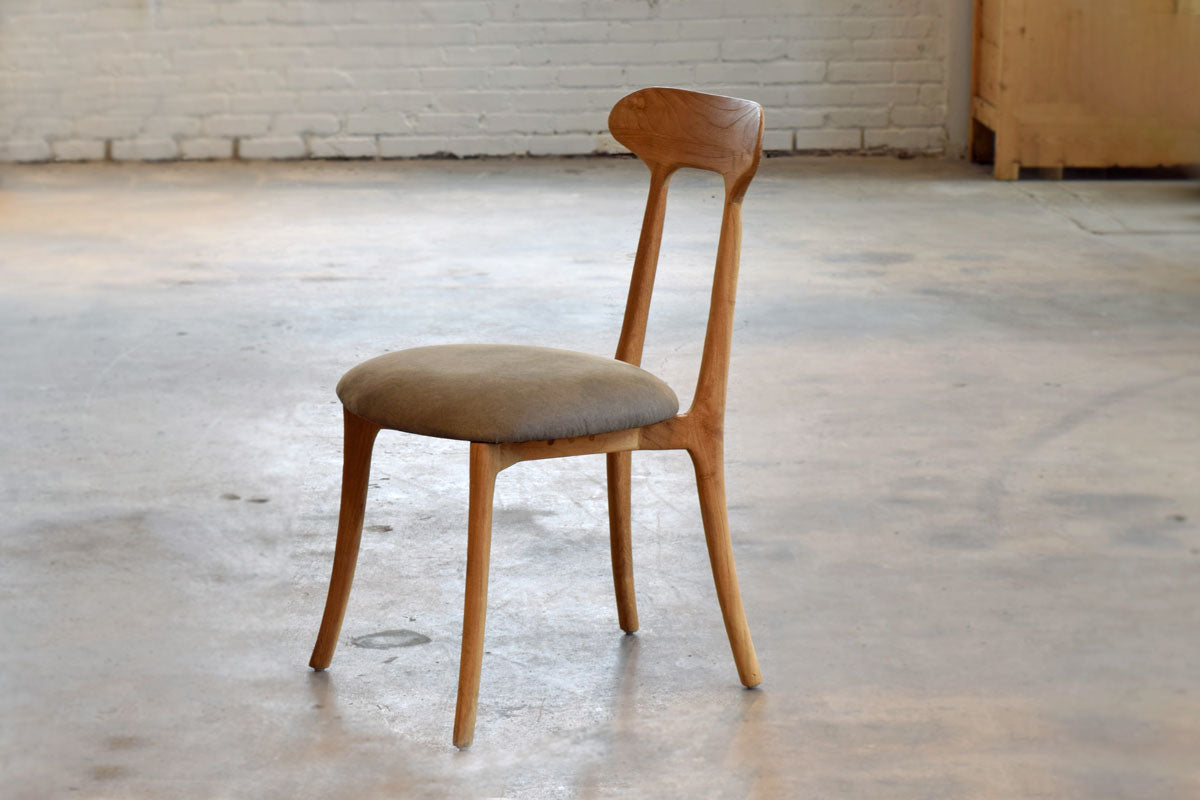 Navi side chair made of reclaimed Teak
